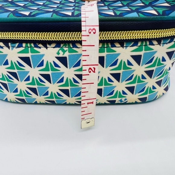 TORY BURCH TARGET BLUE GEOMETRIC STYLE ZIPPERED LUNCHBOX - Picture 10 of 15